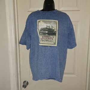 AU Graphic T-shirt  size XL 5/$25
